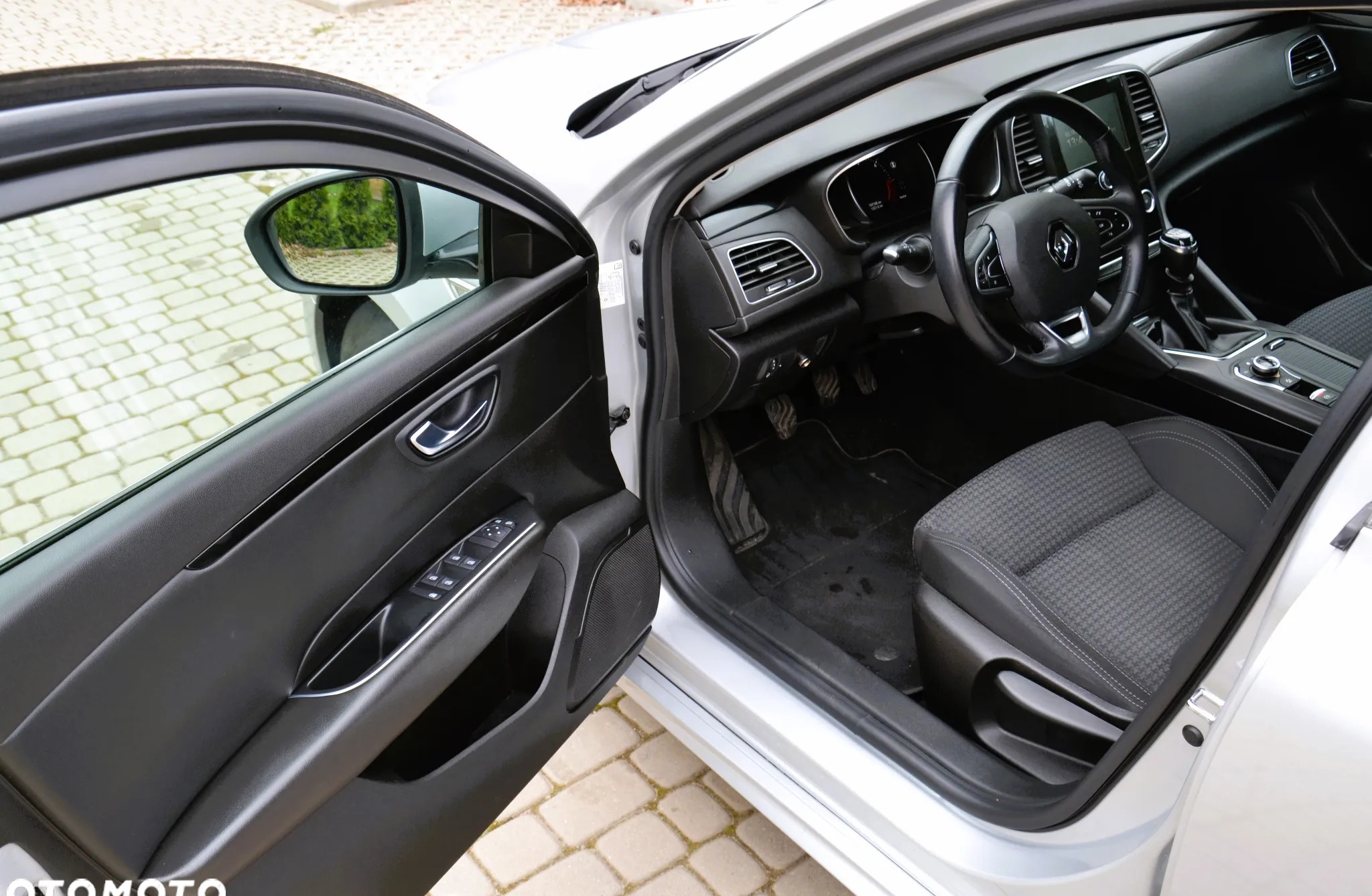 Renault Talisman cena 49800 przebieg: 197800, rok produkcji 2019 z Maszewo małe 352